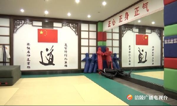 邓磊.00_09_09_12.Still012