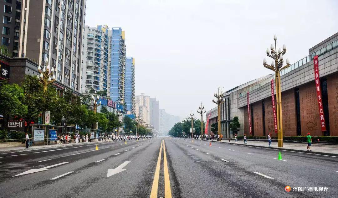 崇义街道白鹤梁社区获得“绿色社区”称号！