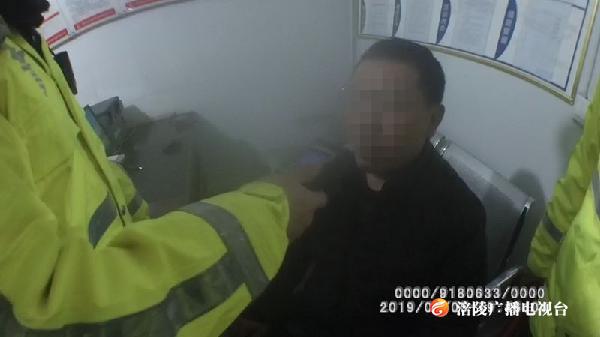 涪陵小哥过节团聚喝了酒，酒驾被查还直喊冤......