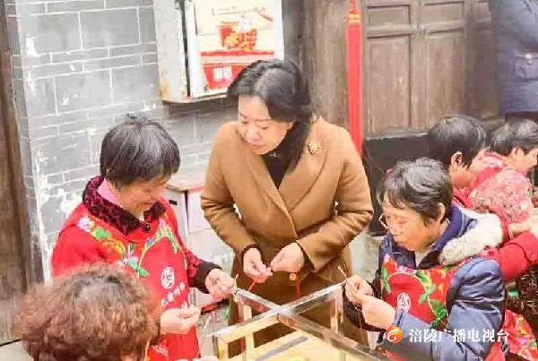 在家就能就业赚钱 ！涪陵2019年首期“巴渝巧姐菜乡结绳”手工培训班开班啦！
