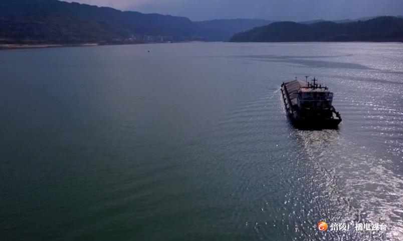 今年首次，三峡库区水位跌至160米，水位消退，这个事情一定要了解！