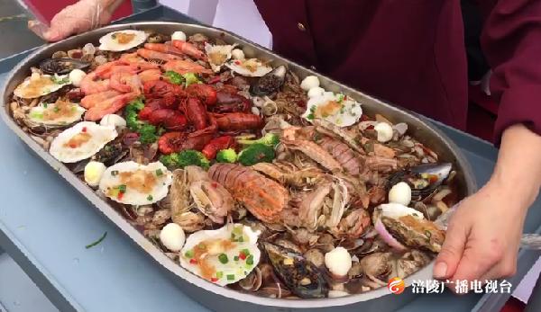 游乐套票半价、百米红酒长桌宴……今天涪陵这个地方热闹惨了！