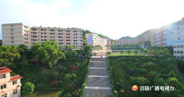 【涪陵区网络媒体进民企】彰显办学特色  领略职校风采
