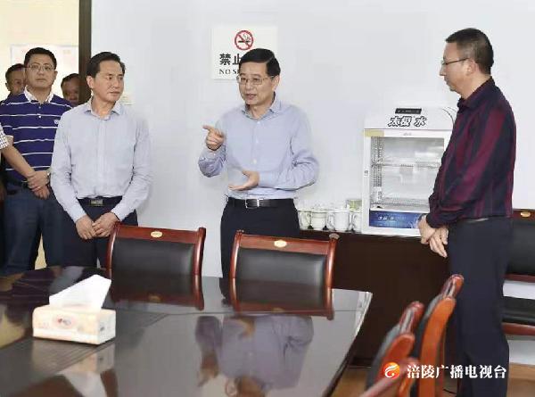 周少政检查新中国成立70周年大庆安保维稳工作