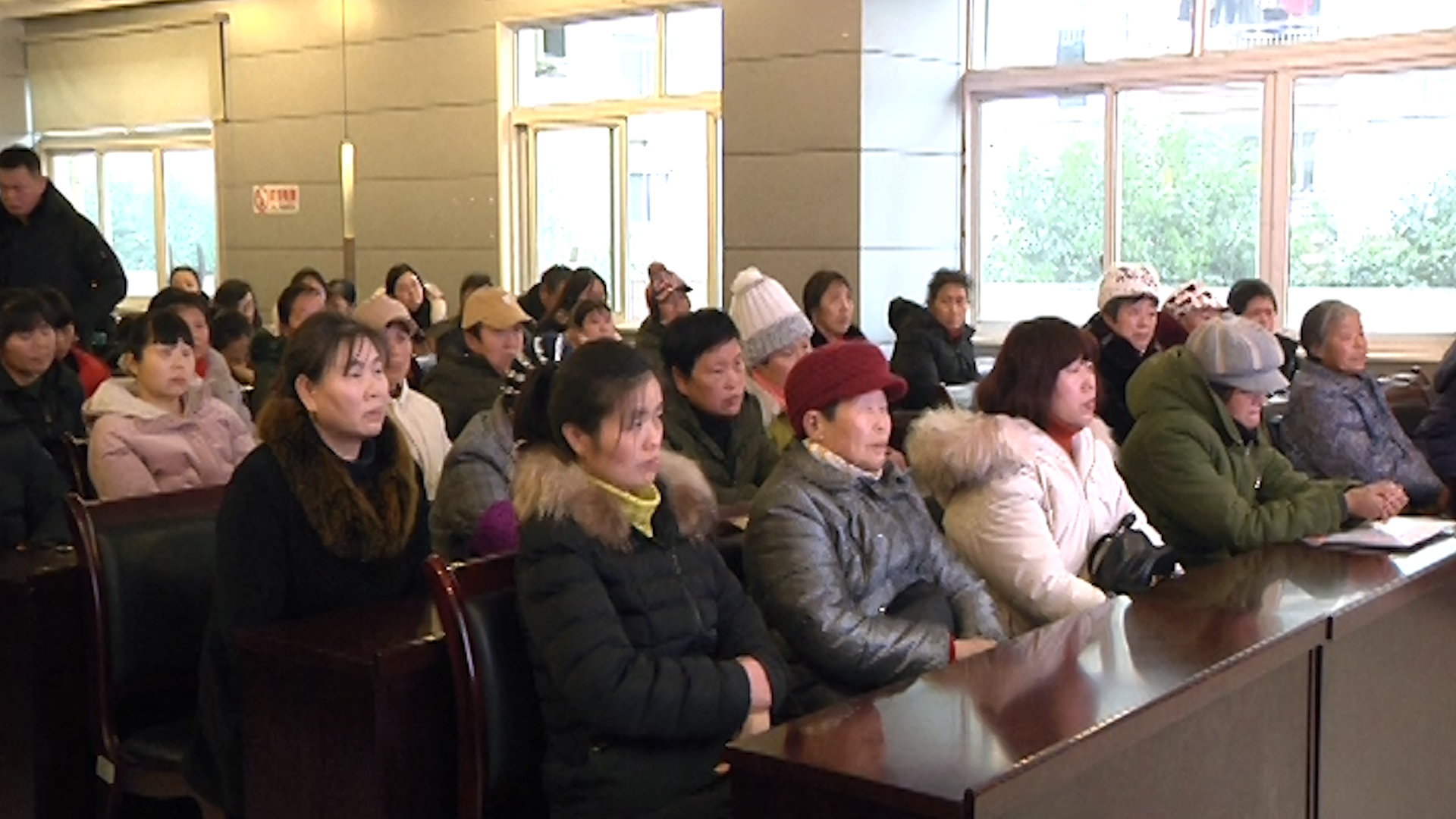 53万！我区53名农村贫困“两癌”妇女获救助金！