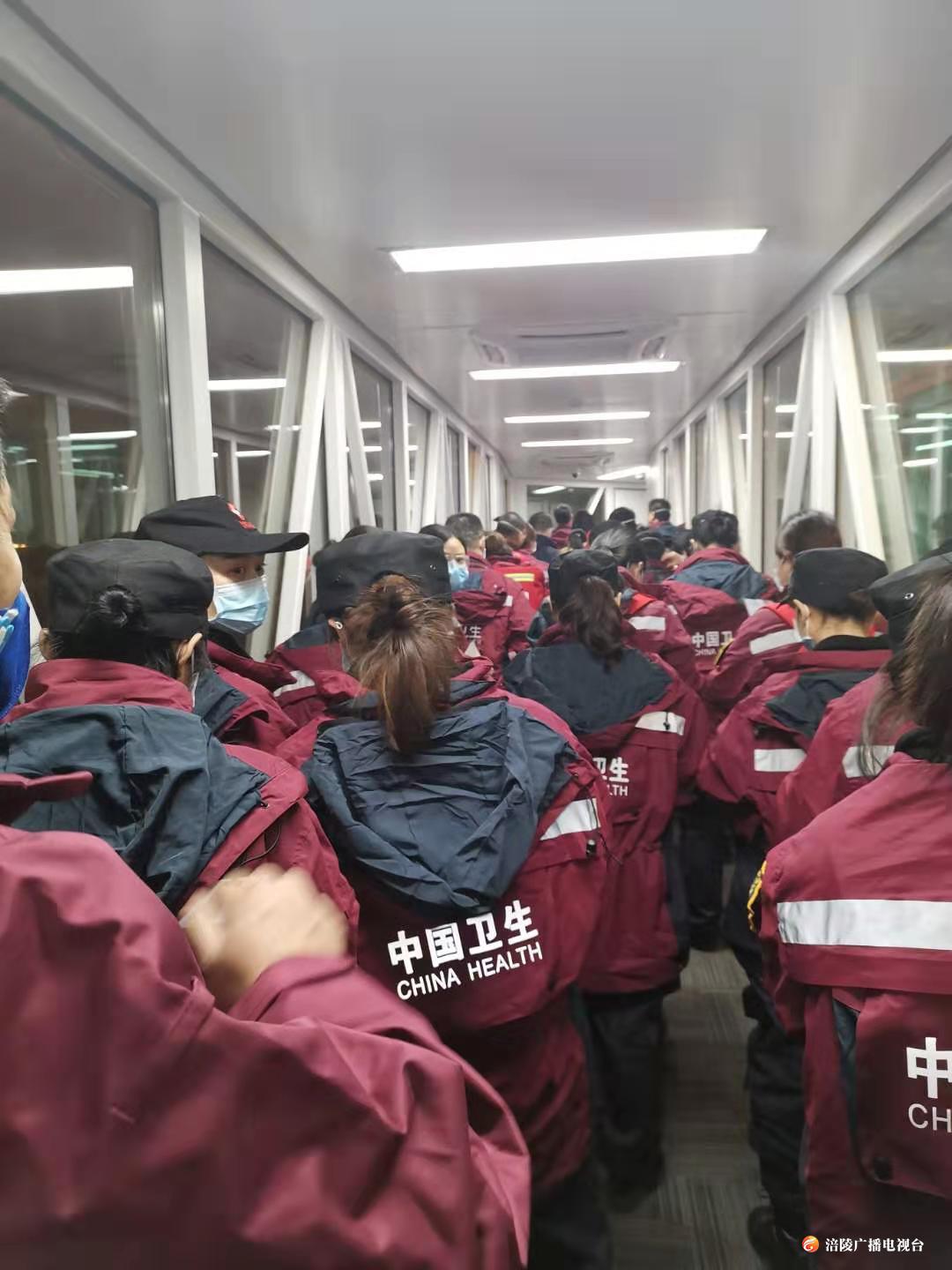 【记者连线】驰援武汉医疗队员：待到春暖花开，我们一定平安归来！