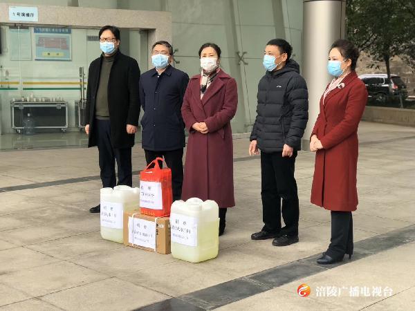 【即时新闻】徐瑛慰问我区新闻战线工作者