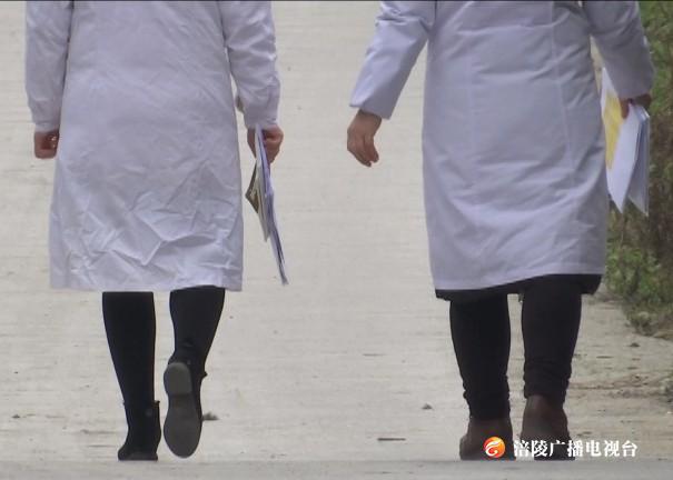 战“疫”家庭：一家人就是要整整齐齐