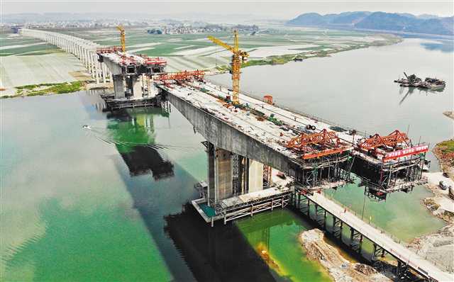 牢记嘱托再发力 感恩奋进勇担当 —— 市委五届八次全会与会人员围绕习近平总书记对重庆的殷殷嘱托谈体会话未来