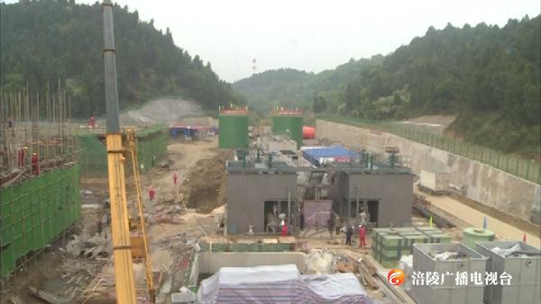 国内首个页岩气产出水处理工程中交验收