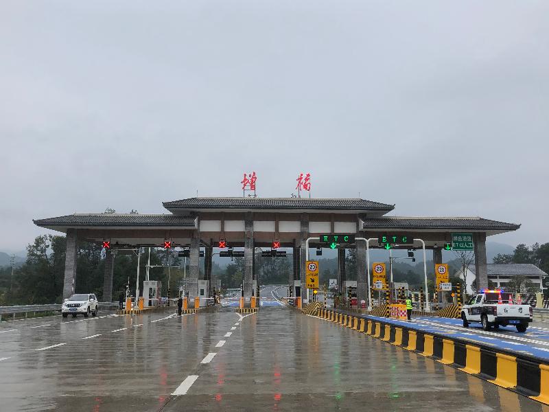 南两高速今日通车！涪陵坪上地区至主城最快50分钟可到达！
