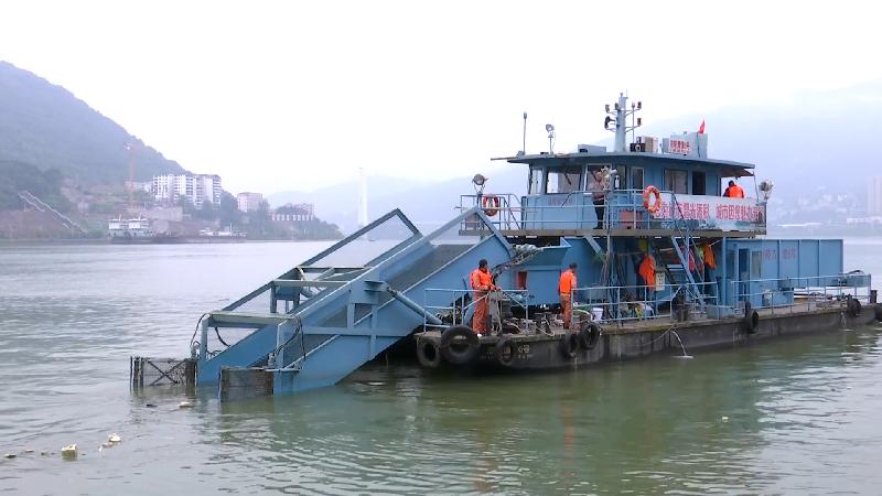 ​ 三峡库区高水位运行    涪陵长江沿线进入清漂“旺季”