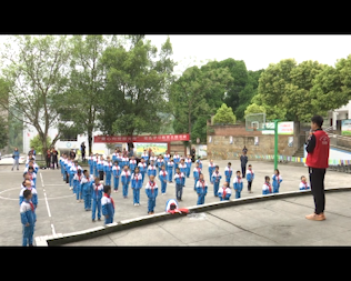 【学党史 悟思想 办实事 开新局】区青少年活动中心开设流动党史课堂     让红色基因革命薪火代代传承