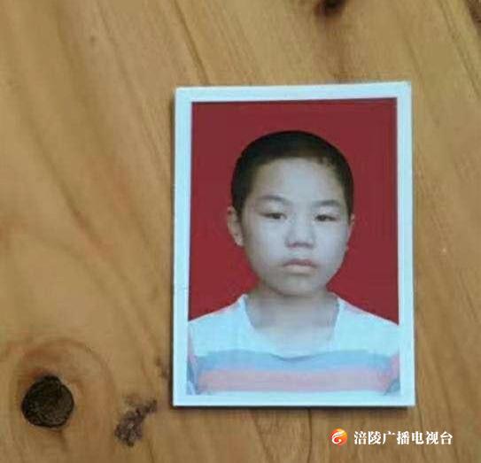 全城紧急寻人！涪陵一15岁男孩因和父母吵嘴离家出走！离家一夜至今未归！