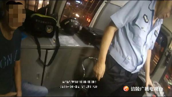 ​父亲酒驾竟让女儿顶包！