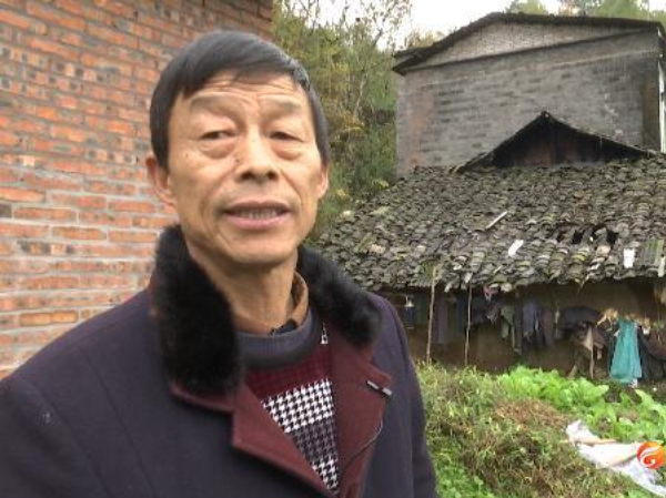 【节目预告】今晚，《人大之窗》邀您相约《举左手的代表徐成礼》